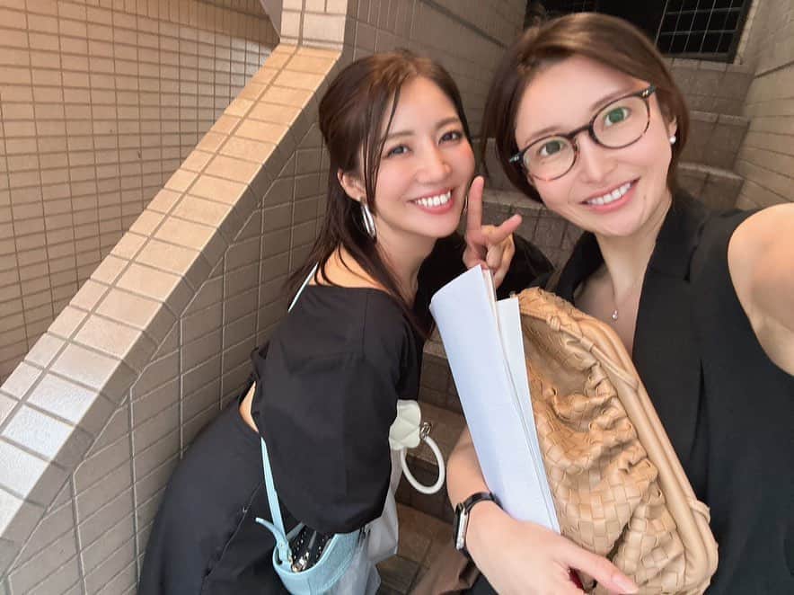 木本夕貴さんのインスタグラム写真 - (木本夕貴Instagram)「わたしがずっと通ってるサロン🫶 @hera_beauty_ebisu   ほんっっっっっとうに効果絶大で、絶対的信頼なの🩷 ちなみに回し者的なのじゃありません🤣 ガチで通ってるところ🫶  見た目も、中身も、パーフェクトすぎる愛してやまないりえさん(１枚目) マッサージ神すぎる大好きなきゅーてぃーたにちゃん(２枚目)  こないだは、たにちゃんに、 背中のマッサージからバストまでをがっつり🫶照 からのハイフでお顔ぎゅーしてもらって、乳酸ピーリングでつやんっつやんっにしてもらった😇🩷  はっぴー！」6月16日 17時44分 - yuuki___kimoto