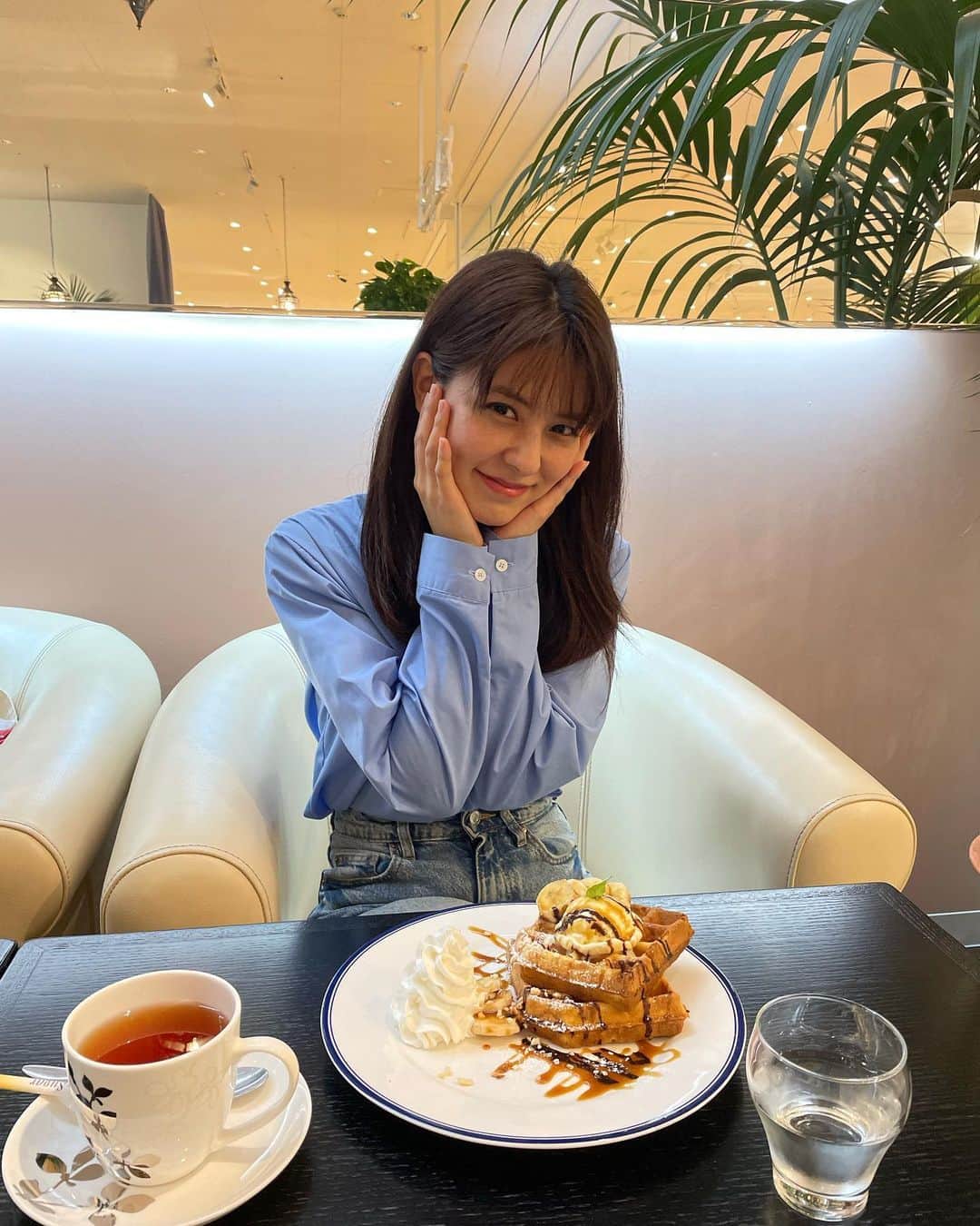 藤井美菜のインスタグラム：「. 甘いものを食べたいので、最近は運動とストレッチも頑張ってます😂 단거 먹고싶어서 요즘은 운동과 스트레칭도 열심히 하고 있어요😂 #食べるために #먹기위해서」