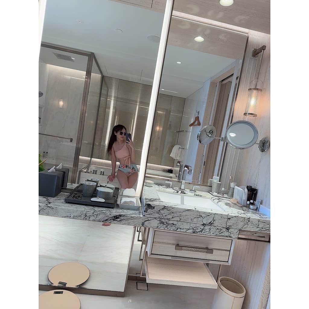 Reiのインスタグラム：「🛁👙🫧」