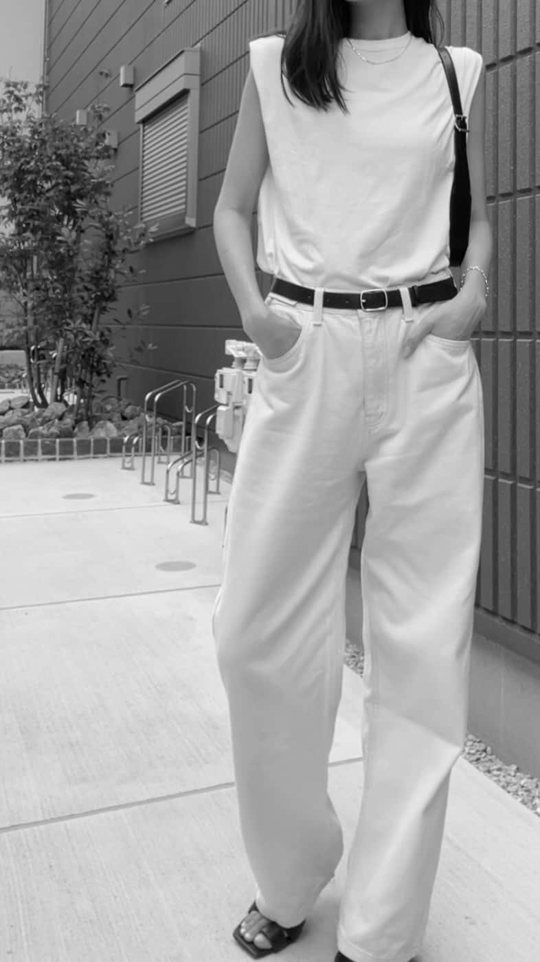 畑井咲耶のインスタグラム：「All white outfit 🤍」