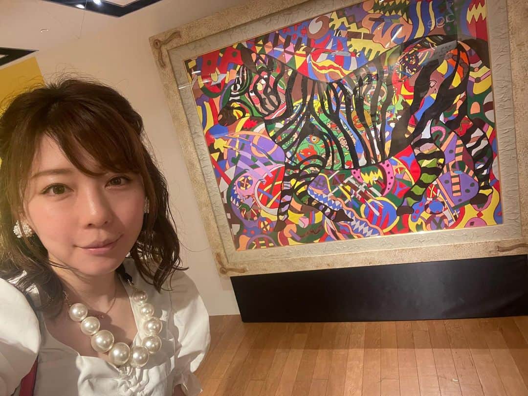 のインスタグラム：「!..推しは . . . 推せる時に🐊 ワニくんキーホルダーゲットできた！ 両親とお揃い🐊かわいいい コースターも新しく増えてて即買い！かわいいいい 満足！！ . . #ジミー大西画業30年記念作品展  📍阪急梅田9階ギャラリー 6月26日まで」