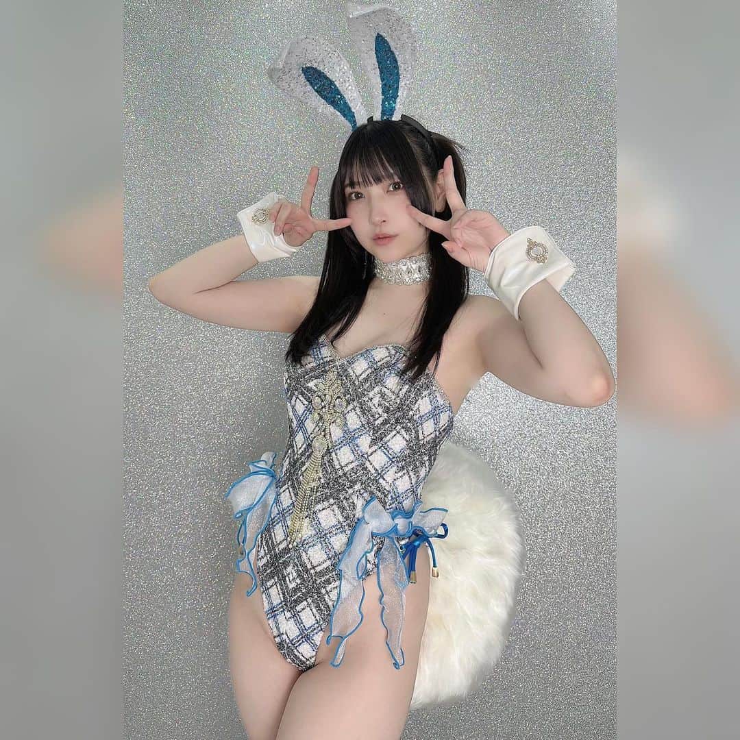 あまつ様のインスタグラム：「🩵 ⁡ ⁡ めちゃ気に入ってる〜🫶🏻 ⁡ ⁡ ⁡ #あまつまりな #あまつ様 #グラビア #アトリエダーム #バニー #バニーガール」