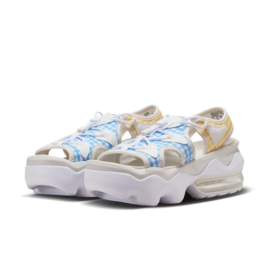 のインスタグラム：「・ 【NEW IN】  W AIR MAX KOKO SANDAL PRNT FJ0306-400  ＊お一人様1点までとさせて頂きます。 ＊お電話や店頭でのお取り置きなどは承れませんので予めご了承ください。  https://gs.abc-mart.net/shop/g/g6675350001043/?utm_source=FB&utm_medium=social&utm_campaign=AURORA_FJ0306-400  #abcmart #abcマート #ABCGS #NIKE #ナイキ #KOKOSANDAL #ココサンダル #airmax #AIRMAX」