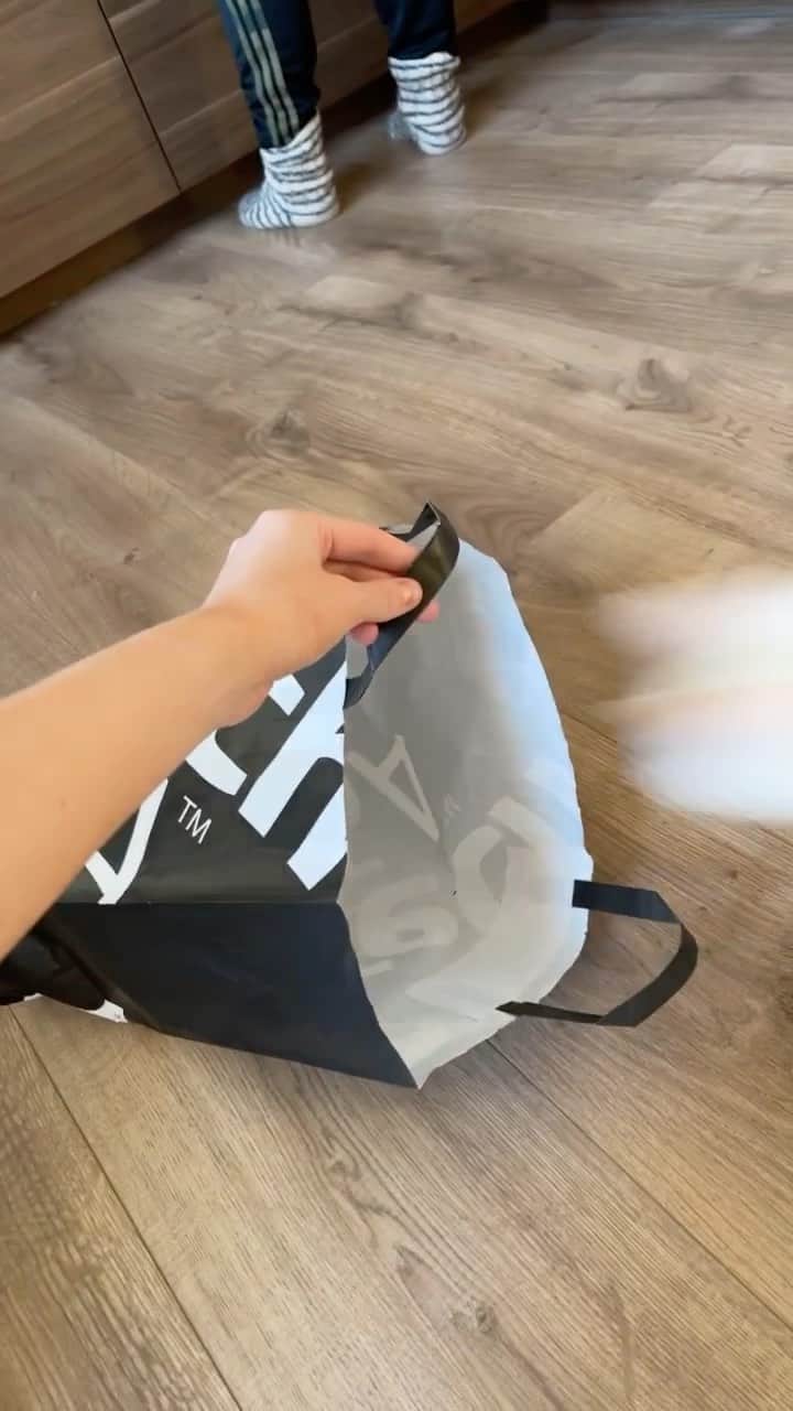 Aww Clubのインスタグラム