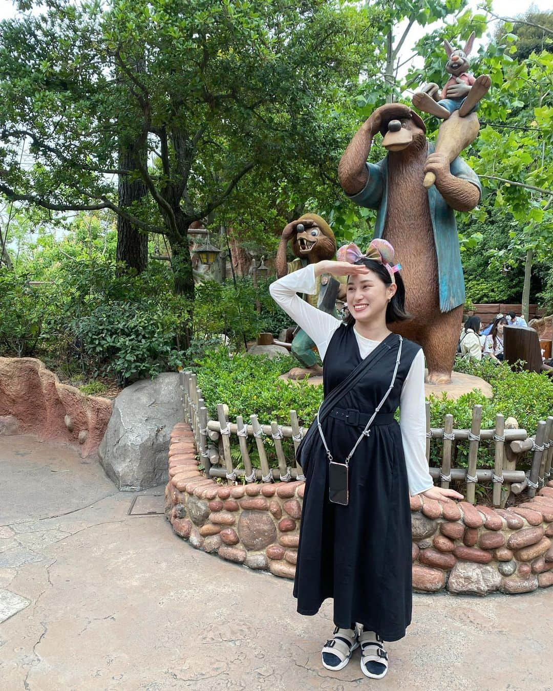 中村里彩さんのインスタグラム写真 - (中村里彩Instagram)「基本ふざけてる🌞 . . . #disney #disneyland #disneyresort #disneyland40thanniversary  #ディズニーランド #ディズニーランド40周年 #ディズニーコーデ」6月16日 11時06分 - nakamura_risa_