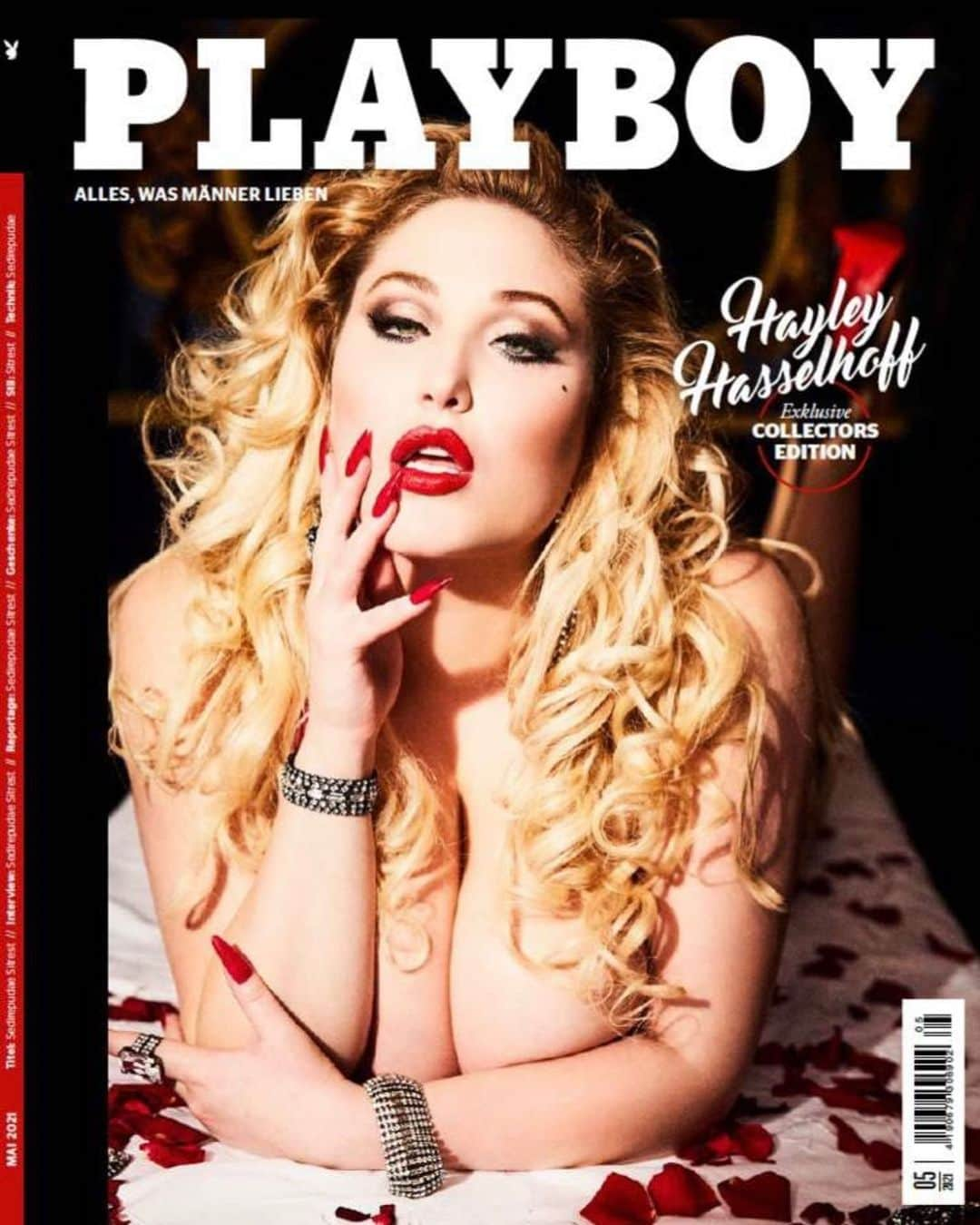 ヘイリー・ハッセルホフのインスタグラム：「*Playboy Cover Collectors Edition*   @playboy @playboygermany  Photographer: @ellenvonunwerth  Stylist: @veroniquedroulez  Makeup: @carolelasnier  Hair: @henryolivierhair」