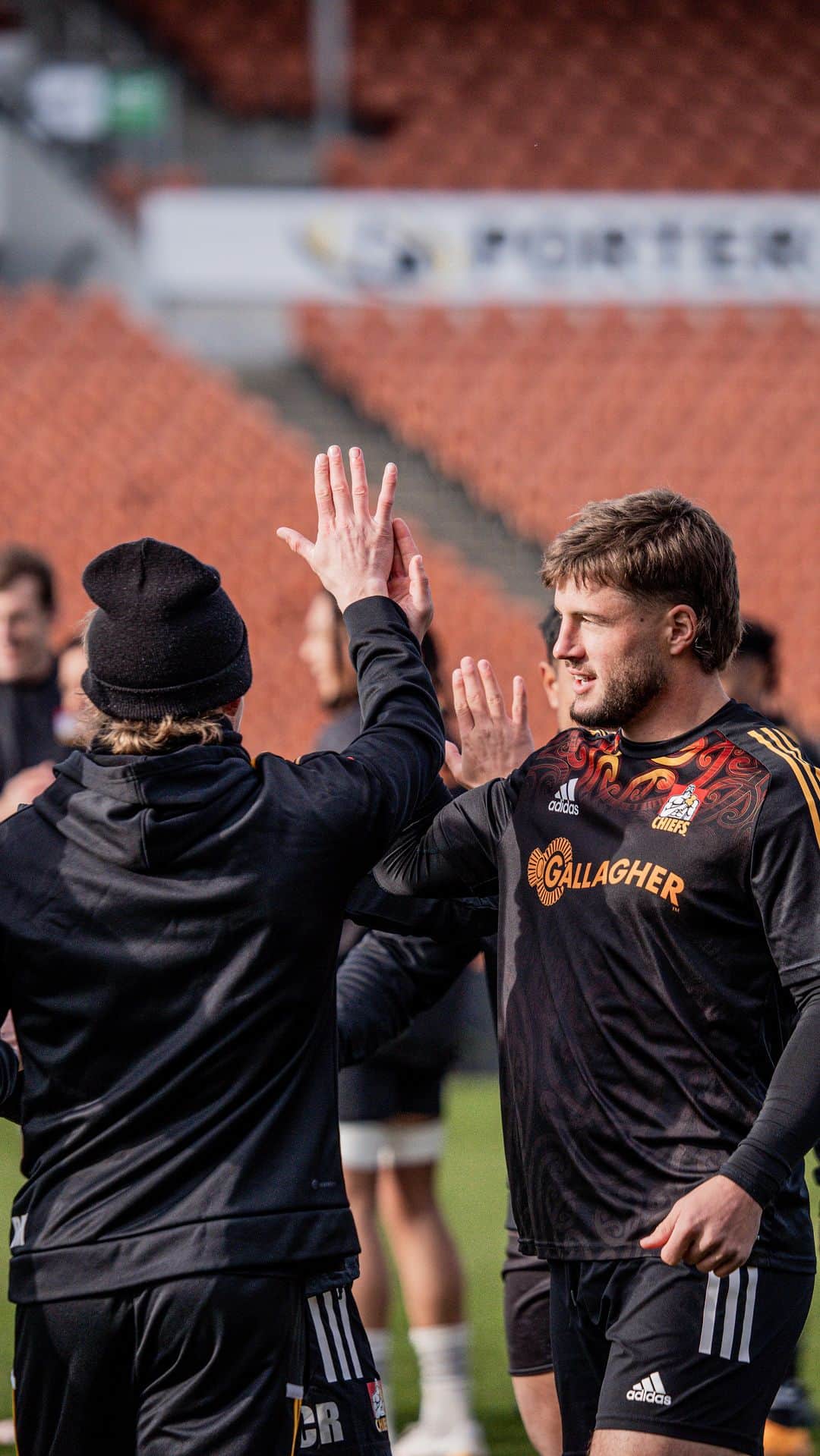 Super Rugbyのインスタグラム：「Let’s trot 🐎 Who’s ready for our semi final tomorrow 👀」