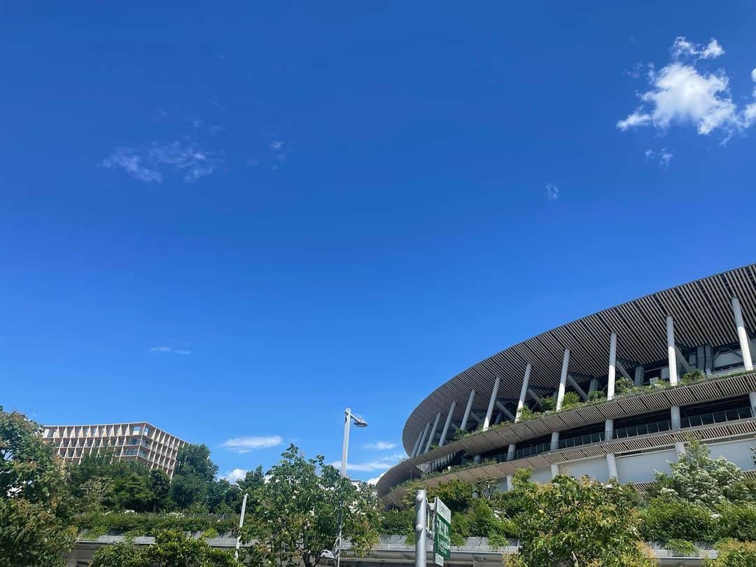 砂山圭大郎のインスタグラム：「もはや夏の空。6月16日。 #summer」