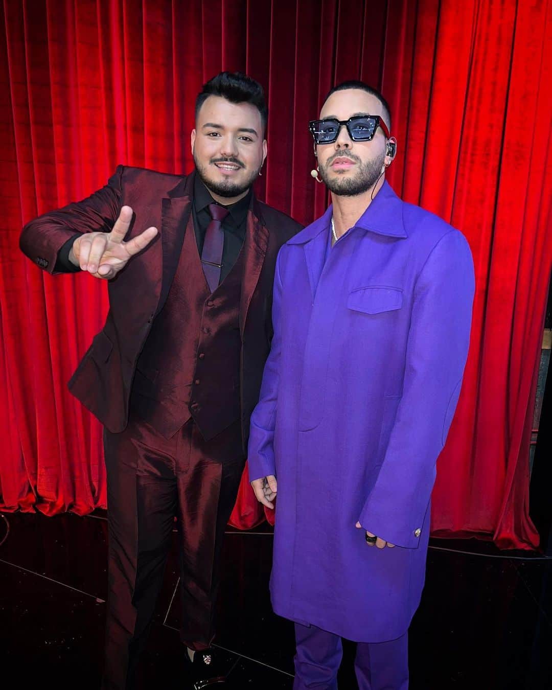 プリンス・ロイスのインスタグラム：「CHILE 🇨🇱‼️ Voten por ALEXIS del #TeamRoyce en @thevoicechilevision enviando un SMS ahora mismoo al 3331. Estamos en la gran final. Let’s gooooo @alexisjeanpool」