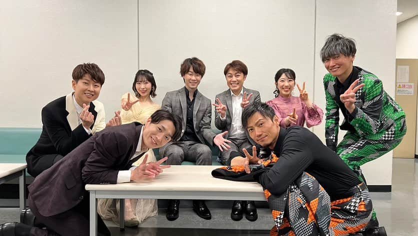はやぶさのインスタグラム：「楽しい楽しい『全員集合コンサート』！本番前の楽屋から楽しい事は、本番のステージの様子からも伝わると思います（笑）誰かの楽屋を行ったり来たり・・・。それが出来る雰囲気もこのコンサートならでは。 毎回テーマ別に開催されるのが良いですよね！次回の開催も楽しみです！  【EN】  A fun and enjoyable 『全員集合コンサート』! You can see how much fun it is from the backstage before the show, and you can also see it on stage during the show LoL.  It is good that each concert was held with a different theme! I am looking forward to the next one!  #はやぶさ #ヒカル #ヤマト #イベント #一日一枚  #写真  #hayabusa #hikaru #yamato #event  #picstory  #picstagram #photooftheday  #photogram  #hayabusadiary  #はやぶさの日記  #アニメ  #アニメソング  #アニソン #anime  #animesong  #concert #konser  #コンサート  #backstagepicture  #backstage  #belakangpanggung  #fotohariini」