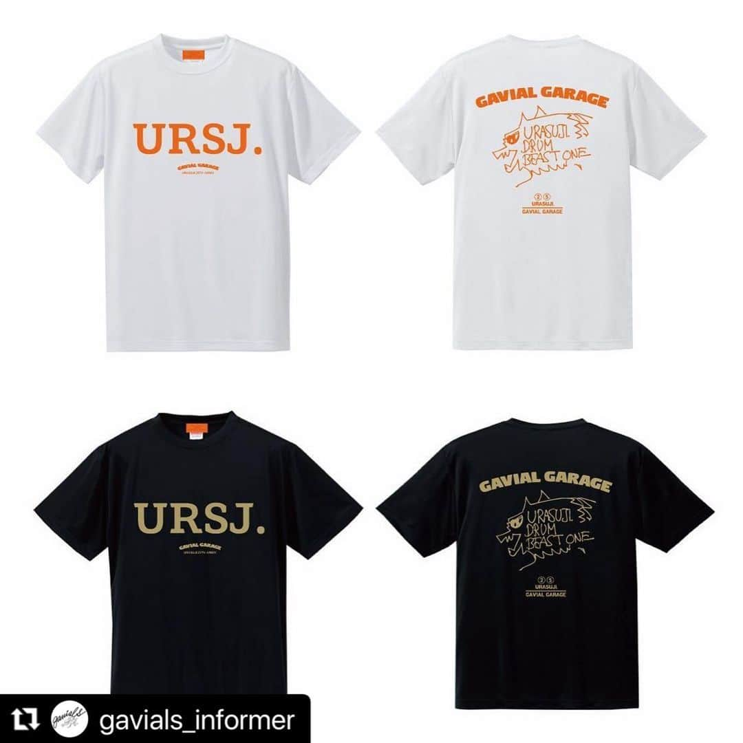 イマイアキノブさんのインスタグラム写真 - (イマイアキノブInstagram)「📢"URASUJI.× GAVIAL コラボTシャツ発売のお知らせ  @gavials_informer  1998年にスタートし、今年で25年目を迎えた東京の老舗ロックイベント "URASUJI." その節目となる今年、周年を記念してURASUJI. とGAVIALのコラボTシャツの発売が決定しました。 ⁡ ＜URASUJI.＞はイベント立ち上げ当初から、主宰SATO氏を中心としたURASUJI.CREWによって 様々なアーティストを招き、DJだけのスタイルに拘った形を数年開催したのち、DJ＋ライブという 現在のオールナイトクラブイベントにのスタイルに変遷、今日まで継続してきました。 ⁡ そんなURASUJI.創成期の98年、ゲストDJの1人として参加していた中村達也。 25年経ったいま、それぞれの【音が生み出す場所】で走り続ける ＜URASUJI.＞と＜中村達也＞のコラボTシャツをGAVIALで製作するに至る。 ⁡ 販売はいよいよ来週末、6.24(土)恵比寿リキッドルームで行われる25周年記念イベント、 "URASUJI.25th. NEVER MIND"会場にて。 ⁡ 多くのアーティスト・ファンに愛されて紡がれてきた URASUJI.の25周年を記念して 疾走する獣のイラストレーションを中村が描き下ろした1枚。 数量限定販売ですので、会場にて是非お求めください。 ⁡ 【URASUJI.× GAVIAL コラボTシャツ】 ・color：white, black ・size：S, M, L, XL ・price：4,800 yen(tax in)  ◎GAVIAL正規取扱店および GAVIAL ONLINE SHOPでのお取り扱いはございません。 詳細・お問い合わせについてはURASUJI. @urasuji.base （Instagram) または marquee@pf7.so-net.ne.jpまで。  #urasuji. @urasuji.base  #25th #anniversary #gavial #gvls #gavialgarage #中村達也  ⁡model @imaiakinobu  @tatsuy_amigo   photo by @cat_rinu  ⁡ ⁡ ⁡ ⁡」6月16日 16時25分 - imaiakinobu