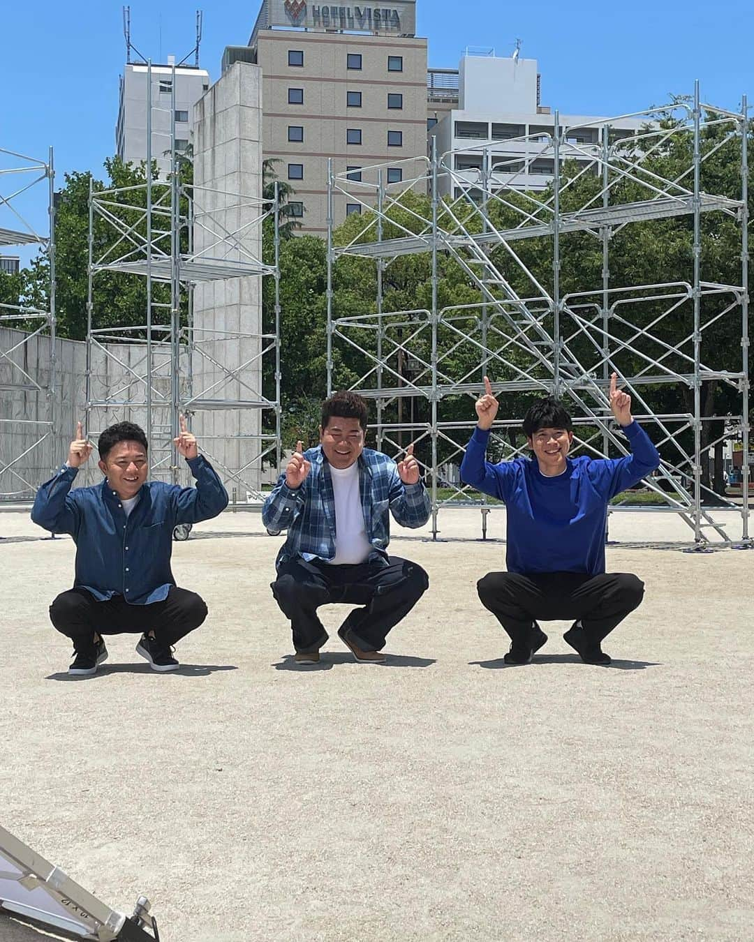 ゴリけんさんのインスタグラム写真 - (ゴリけんInstagram)「KRHさんの CM撮影  冷泉公園に 立派な足場が組まれました。  僕の親方感半端ないですね。  出来上がりが楽しみです。  #KRH #ゴリパラ」6月16日 16時45分 - goriken1024