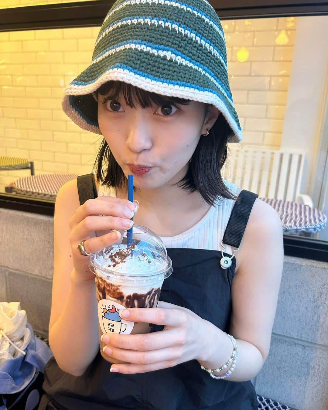 吉永アユリさんのインスタグラム写真 - (吉永アユリInstagram)「美味しいときの癖👀‼️  みんなの癖は？  #cafe #開きすぎ #카페 #커피 #오오티디」6月17日 21時30分 - ayuriyoshinaga