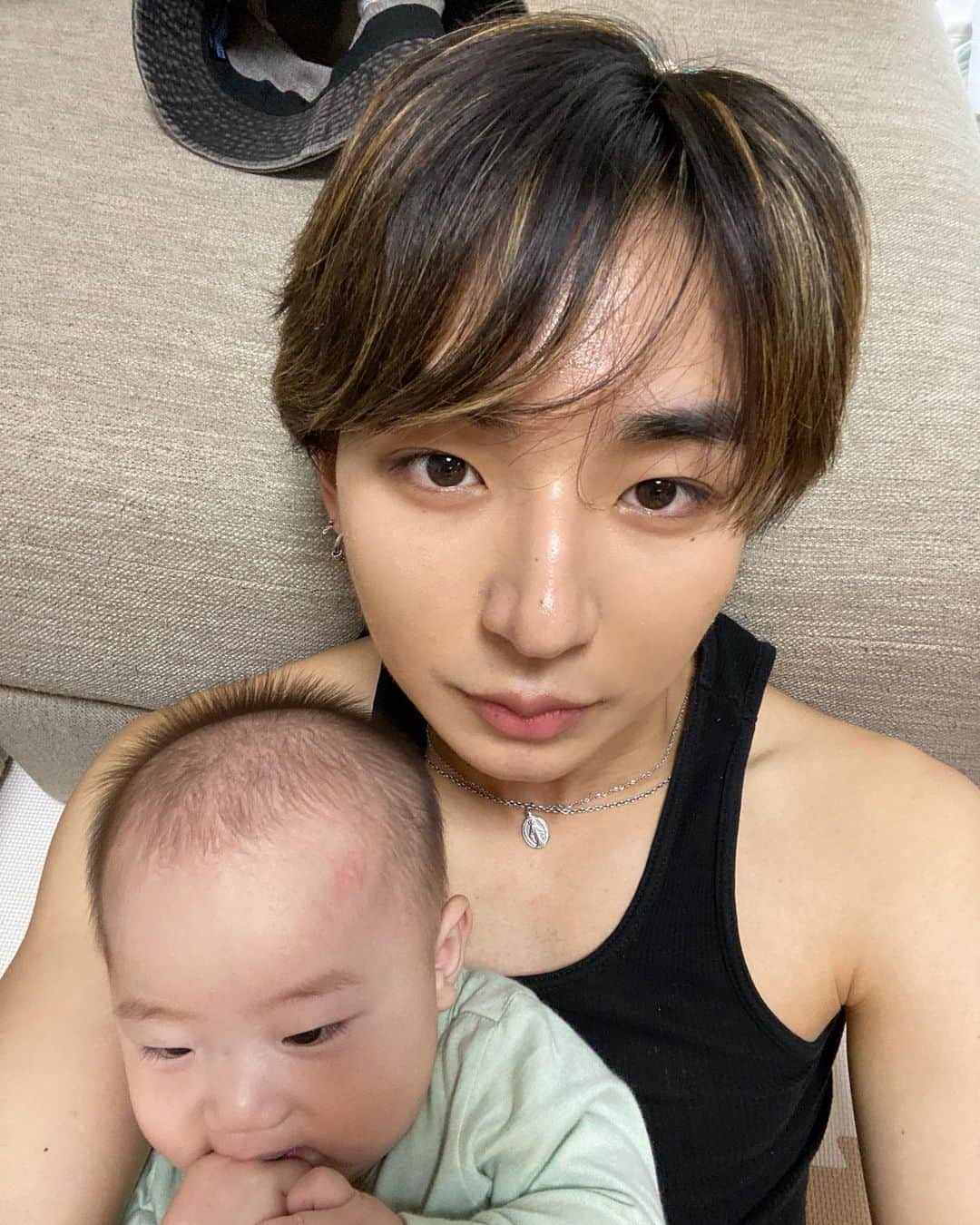 上野裕次郎のインスタグラム：「👶🏻🫶🏻❤️‍🔥」