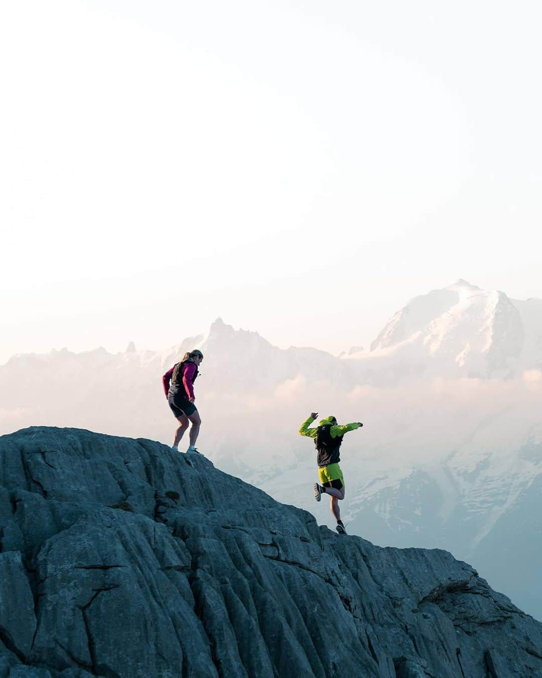 ミレーさんのインスタグラム写真 - (ミレーInstagram)「This moment. This feeling. Being more than just happy. A pure dose of freedom shared with your loved one in the #Chamonix neighborhood. Tag your mate(s) you want to bring there in the comment. The summer season has just begun, let’s have fun in the mountains! ☀️   @millet_mountain x @compagniedesguidesdechamonix  © @mathurinvth.pics  . . . #MILLET #CHAMONIXGUIDES」6月16日 18時53分 - millet_mountain