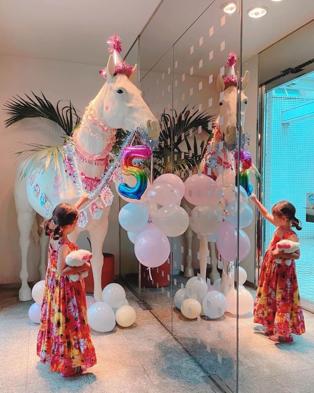 森泉さんのインスタグラム写真 - (森泉Instagram)「My baby is 5 years old🥹💕celebrated with family✨🎂✨thank you💜」6月16日 19時02分 - izumi.mori