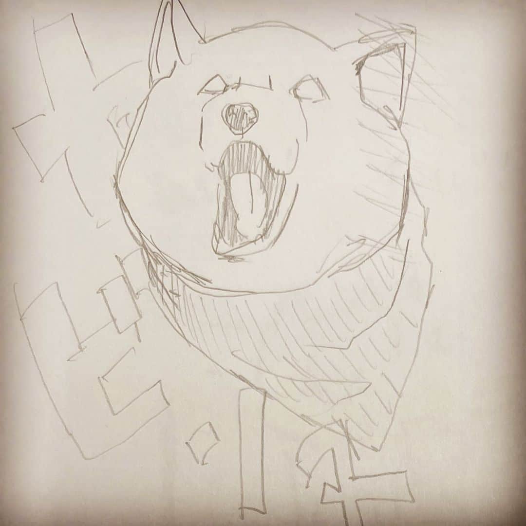 オオゴシヤステルのインスタグラム：「🌆  金曜日のヤビンヌ  #スケッチブックの中を晒す  #脳みその中を晒すのと同じくらい恥ずい」