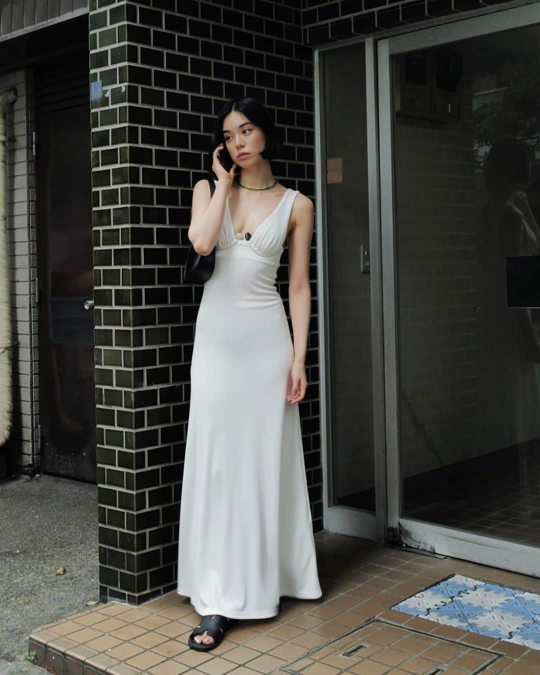 加藤ジュンコさんのインスタグラム写真 - (加藤ジュンコInstagram)「白ドレスを手に取る気温　@christopher_esber」6月16日 20時30分 - _katojun_