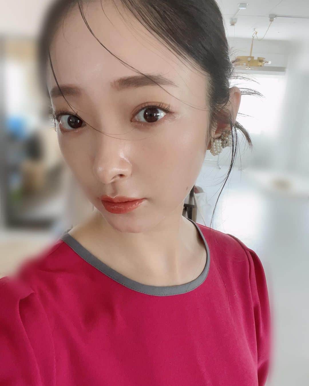のインスタグラム：「こんばんは。  EDIST.STORE さん EDIST.CLOSETさんの SUMMER COLLECTION のモデルを させて頂きました🌻 公式Instagramにもお写真あります。 是非是非ご覧下さい。 素敵なコーディネートばかり✨✨ 本日19:00から発売されています🍀  公式Instagramさんの方にも是非いいね👍 をして下さると嬉しいです😊❤️」