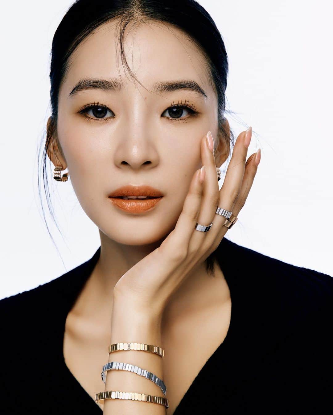 のインスタグラム：「J’adore Gem Dior 🤍  @Dior @VictoiredeCastellane  #Dior #DiorJoaillerie #광고」
