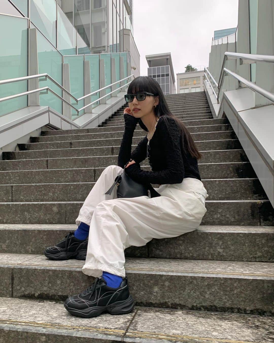 Shiho Sasakiさんのインスタグラム写真 - (Shiho SasakiInstagram)「おnewのスニーカー履いてた日👟💡 重めのEVAソールと配色ステッチがかわいいのよ  #私服」6月16日 19時46分 - shihomurata0718