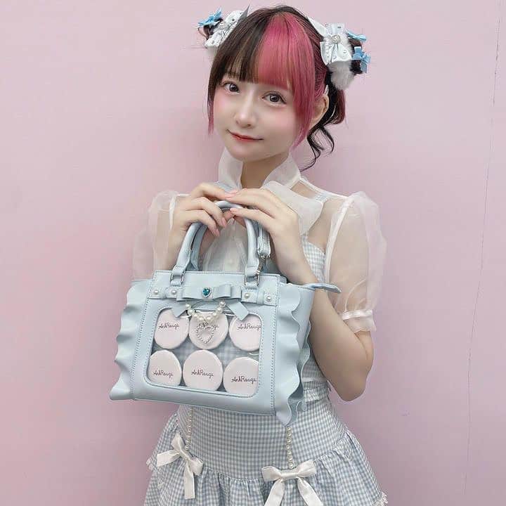 Amazon.co.jp: アンクルージュ 確定ファンサのおまじないbag ブルー 小 : おもちゃ