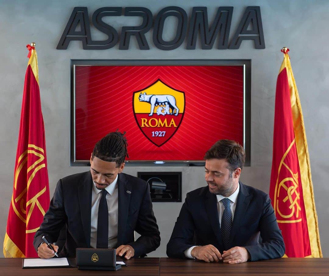 ASローマさんのインスタグラム写真 - (ASローマInstagram)「🟨𝘊𝘏𝘙𝘐𝙎𝙈𝘼𝙇𝙇𝙄𝙉𝙂 2️⃣0️⃣2️⃣5️⃣🟥  #ASRoma」6月16日 20時03分 - officialasroma