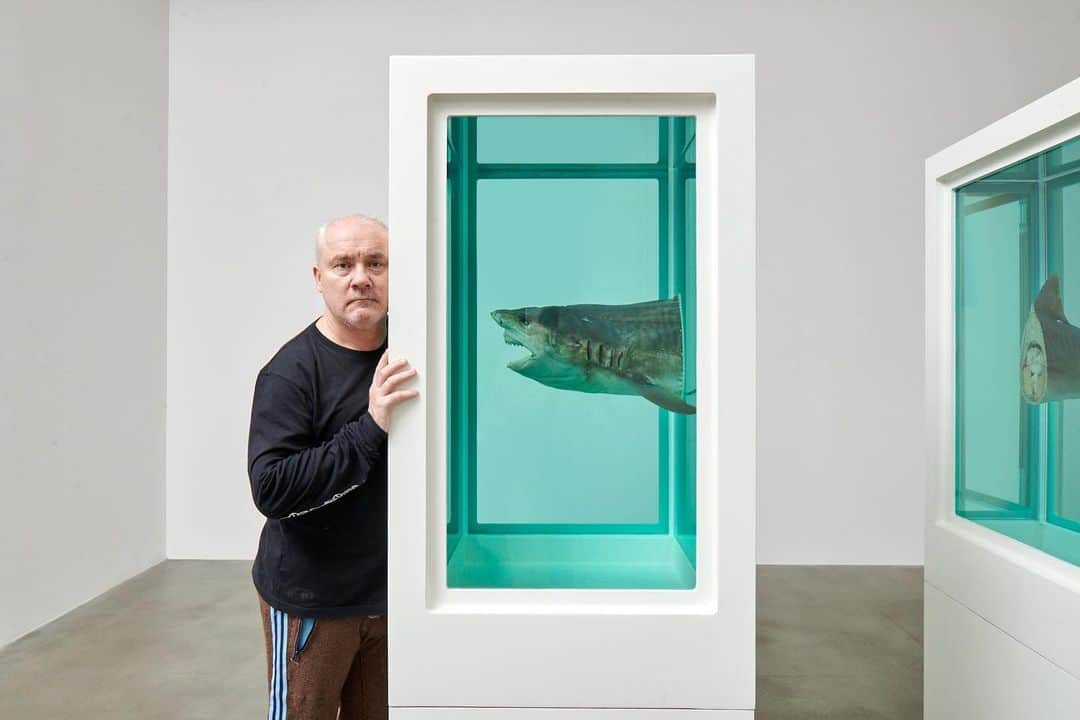 ガゴシアン・ギャラリーさんのインスタグラム写真 - (ガゴシアン・ギャラリーInstagram)「"The Weight of Things"—the first major survey of Damien Hirst’s work in Germany—will open at the Museum of Urban and Contemporary Art (@mucamunich) in Munich in October.  The exhibition will feature over forty works spanning forty years of the artist’s career, including installations, sculptures, and paintings, some of which have not been seen before. "Natural History," "Spin Paintings," "Medicine Cabinets," "Treasures from the Wreck of the Unbelievable," "Cherry Blossoms," and Spot and butterfly paintings are the iconic series by the artist that will be presented. Follow the link in our bio for more information.  ___________ #DamienHirst #Gagosian @damienhirst Artwork © Damien Hirst and Science Ltd. All rights reserved, DACS/Artimage 2023.  Photo: Prudence Cuming Associates Ltd. (@prudencecuming)」6月16日 20時19分 - gagosian