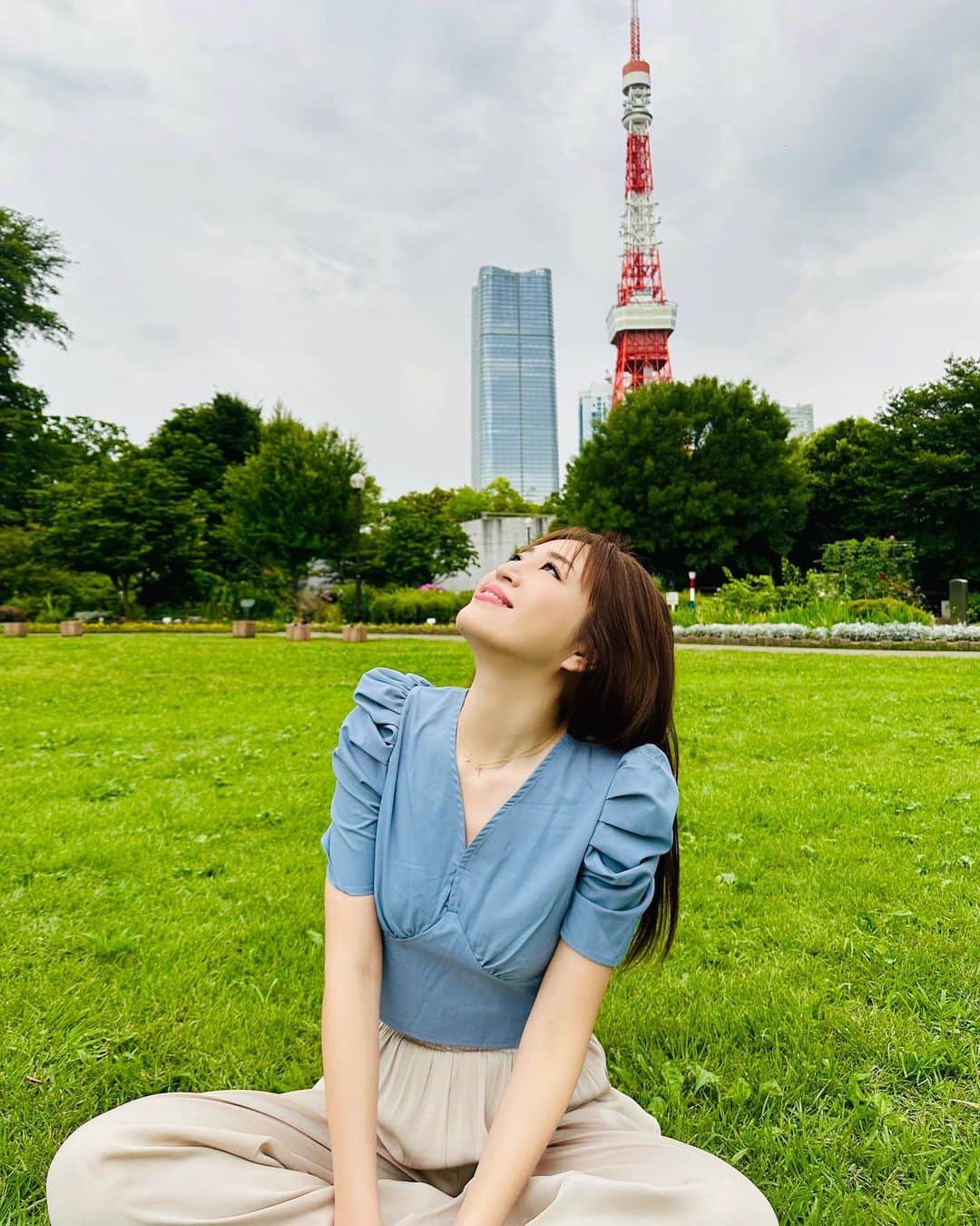 のインスタグラム：「🗼 🌱 🤍 🫶   #erica_ガンバレ」