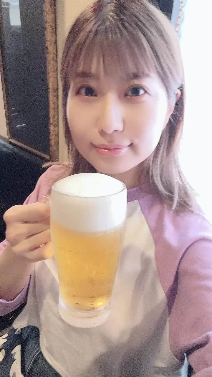 天野麻菜のインスタグラム：「ビール女子。3510 #ビール #ビール女子 #beer #beerstagram #お酒 #アルコール #タレント #グラビア #女優 #天野麻菜 #休まず #毎日飲んでる #記録更新中 #ビールのcm #オファー待ち #ビール大好き #乾杯 #乾杯シリーズ #1日1ビール #9年以上 #続けてる #まだまだ #これから  #今日で #3510日目 #焼肉 #打ち合わせ」