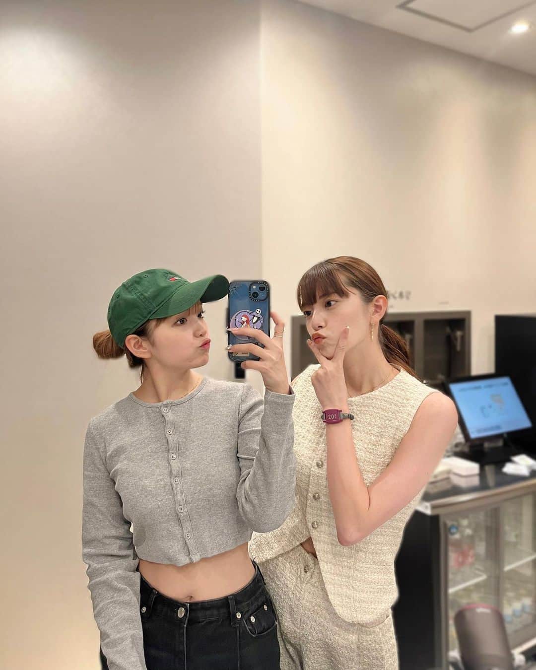 ねおのインスタグラム：「🤍🧖🏼‍♀️🤍  YouTube撮影して つむちとジム行って サウナ行って整った日でした🫶🏻  つむちに会うと元気もらえるねおです☺︎」