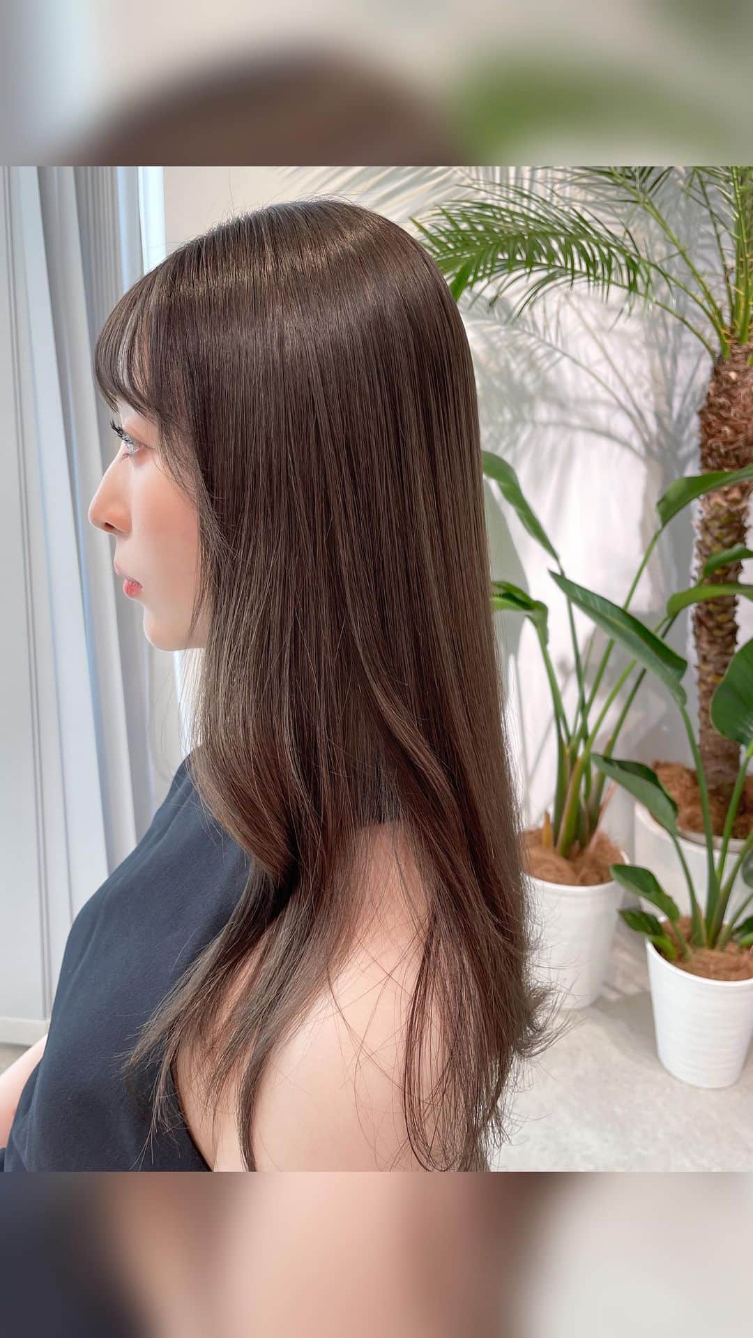 MOMOKOのインスタグラム：「⁡ ダブルケアカラーをして 大切に育てる透明感🌱🤍 ⁡ かわぃ〜🥹♡ ⁡ ⁡ (ダブルケアカラー/カラー前11トーン以上/お仕上がり8〜9トーン目安)」