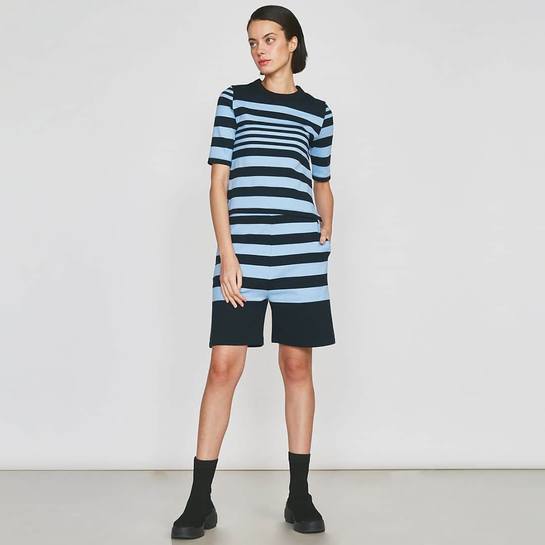 Double Standard Clothingのインスタグラム：「. NEW ARRIVAL 2023 PRE-FALL COLLECTION . [SET-UP] ESSENTIAL / オリジナルパネルボーダーセットアップ price. 28,600円(税込) color. パープル / ブルー size. 36 / 38 . ------------------------------------------- #doublestandardclothing #tokyo #DSC #sov #dscessential #nightstore #2023prefall #fashion #ootd」