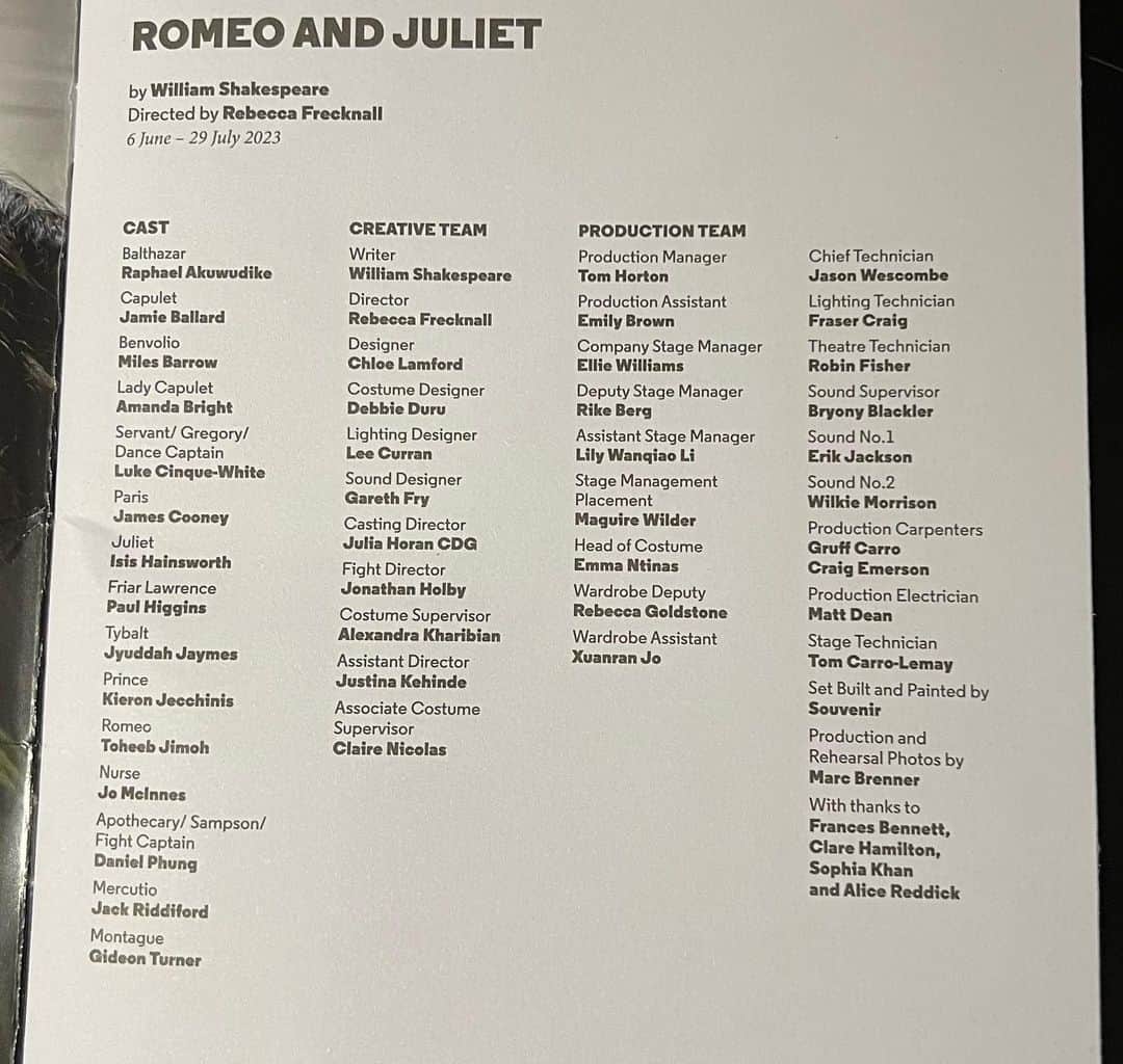 ベラミー・ヤングさんのインスタグラム写真 - (ベラミー・ヤングInstagram)「Oh my stars in heaven.  Words can hardly convey my gobsmacked gratitude to absolutely everyone who came together to create the GLORIOUS production of #RomeoAndJuliet currently at @almeida_theatre in #London. Yes, as a #TedLasso fan, I went to see @toheeb.j 's Romeo (which  is as surprisingly radiant as you might dream), but every element of this production perfectly hits the mark. The actors, the direction (& choreography!) ( #RebeccaFrecknall I bow DOWN), the sound design, the lighting, even the Almeida staff: everything comes together for such a moving, memorable night. Thank you, each of you, with all my heart.  And whoever is in the #UK, get there if you can. It's the production of a lifetime. 🎭🤩❤️🔥🎉」6月16日 21時46分 - bellamyyoung
