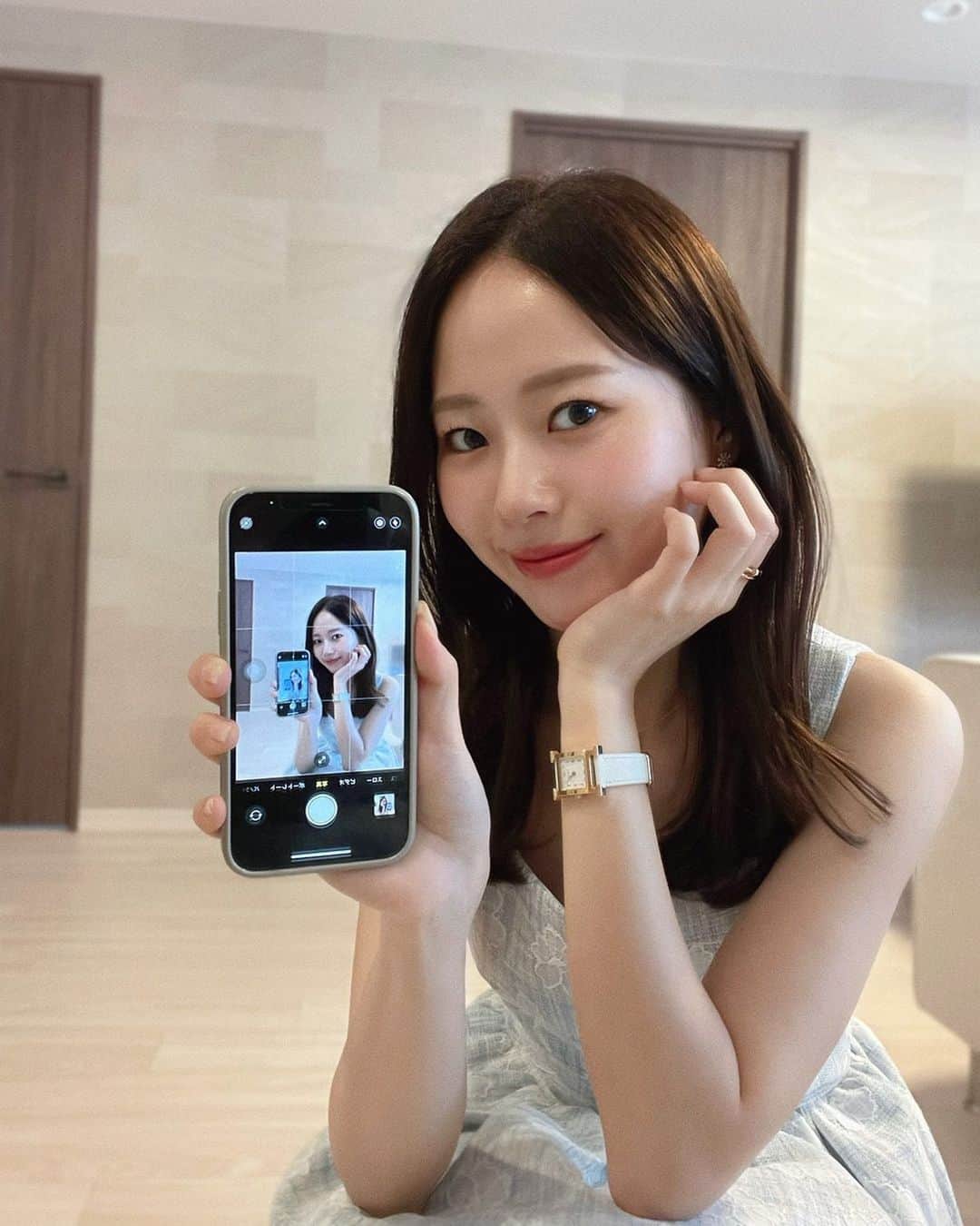ハンナミのインスタグラム：「🤳🏻🪞🌼  流行りの自撮りしてみたり ♪ 요즘 유행하는 거울셀카 📷」