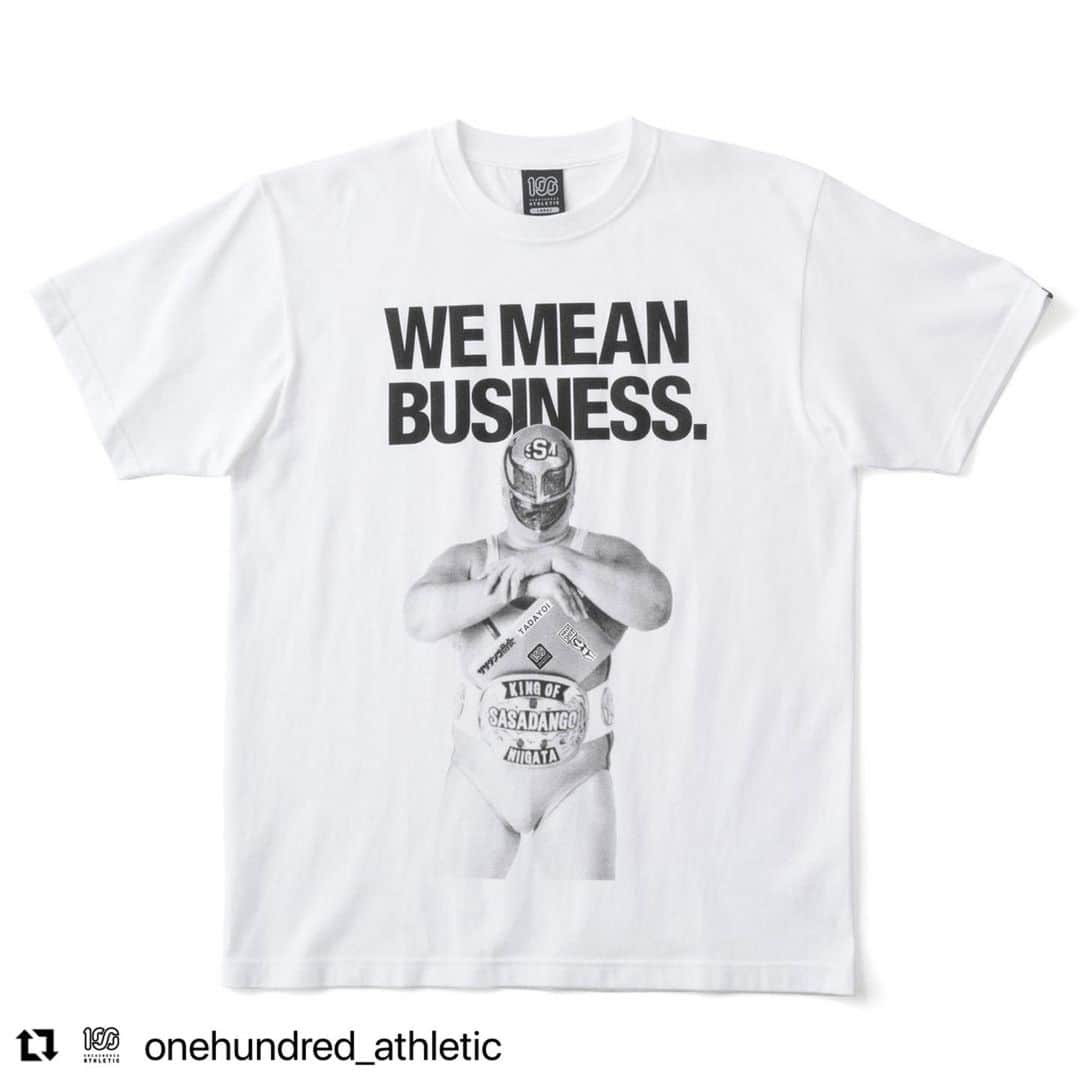 宇野薫のインスタグラム：「ホワイトササダンゴマシンさん ブラックササダンゴマシンさん あなたはどっち！！  #Repost @onehundred_athletic with @use.repost ・・・ 新潟市の古町エリアにある洋服屋「TADAYOI（ただよい）」にて、2023年6月24日（土）よりHOLY SHIT主催で開催されるポップアップストア『THE FULL MATCH 2023』で販売するアイテムのご紹介。  こちらは『THE FULL MATCH 2023』に集った"HOLY SHIT" 、"ササダンゴ商会"、"TADAYOI"、"ONEHUNDRED ATHLETIC"のオールスターTシャツ。コラージュデザインの中心には新潟が生んだヒーローのスーパー・ササダンゴ・マシン選手。  ■W.M.B. HEAVYWEIGHT S/S TOP *THE FULL MATCH 2023 販売価格：6,600円税込 カラー：ホワイト、ブラック サイズ：S, M, L, XL, XXL 素材：コットン100％」