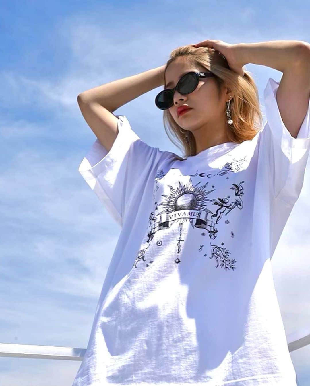 hibikiさんのインスタグラム写真 - (hibikiInstagram)「@vivamus_official  Tシャツコレクション販売スタートしました♡  夏楽しみ🥹🌞🌈  ゲットしてね🩵🩵🩵」6月16日 21時58分 - hibiki_lol