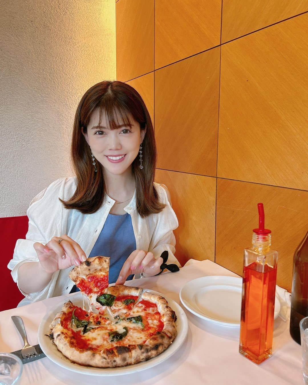 上坂由莉のインスタグラム：「📍IL PAPPALARDO ⁡ レッスン帰りにいつも通ってて気になってたお店🍕 近くに用事があった際に寄ってみたら入れました✌️⸝⸝ ⁡ ⁡ ランチコースにドルチェとドリンクつけました🍽️ ボリュームたっぷりで、どれも食材が良く 美味しかったので、また別のメニューも食べたい😋🇮🇹 @ilpappalardo  ⁡ ⁡ #イルパッパラルド #京都ランチ #東山ランチ #京野菜 #京都イタリアン #イタリアンランチ #マルゲリータ #新規開拓 #京都グルメ #東山七条 #京都観光 #京都旅行 #ilpapalardo #kyotolunch #kyotogoumet #kyototrip #ワンピースコーデ #ブルーコーデ #梅雨コーデ」