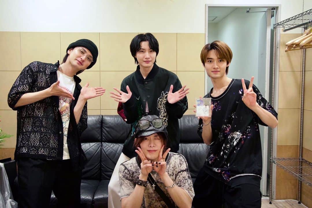 のインスタグラム：「@dorisakurada  通さんのライブに。 改めて最高に楽しかったです💫 ありがとうございました！！  次は5人全員で揃いたいなぁ。」