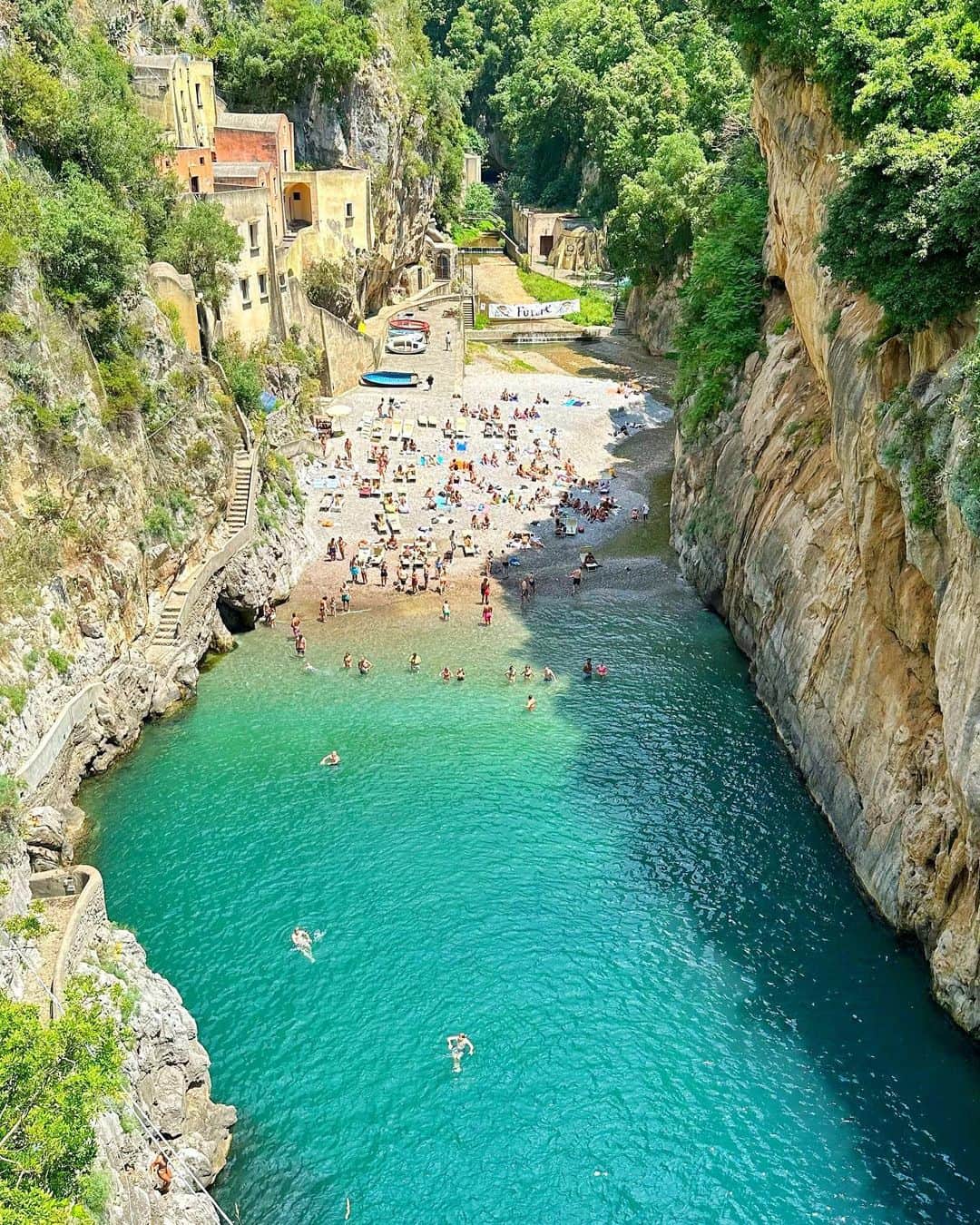 Seyda♥ Travel & Natureさんのインスタグラム写真 - (Seyda♥ Travel & NatureInstagram)「Just amazing 💙🩵 #italy #amalfi 🩷❤️」6月16日 22時33分 - seydakorkmaz01