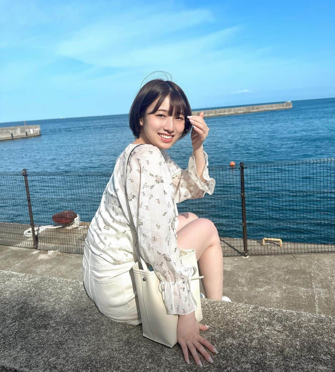 安部若菜さんのインスタグラム写真 - (安部若菜Instagram)「今年の夏はいっぱい海行けたらいいな🏖️🍉  一緒に行ってくれる人〜 #shein#shein購入品#夏#海#ショート#ショートヘア#ショートカット」6月16日 22時41分 - _wakapon_