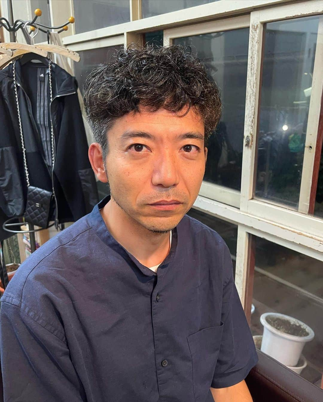 杉本知香さんのインスタグラム写真 - (杉本知香Instagram)「森さん、硬くてド直毛なので パーマが似合う✂️✨  #中目黒美容室#パーマ #どぶろっく森#どぶろっく」6月16日 22時55分 - sugimotoc