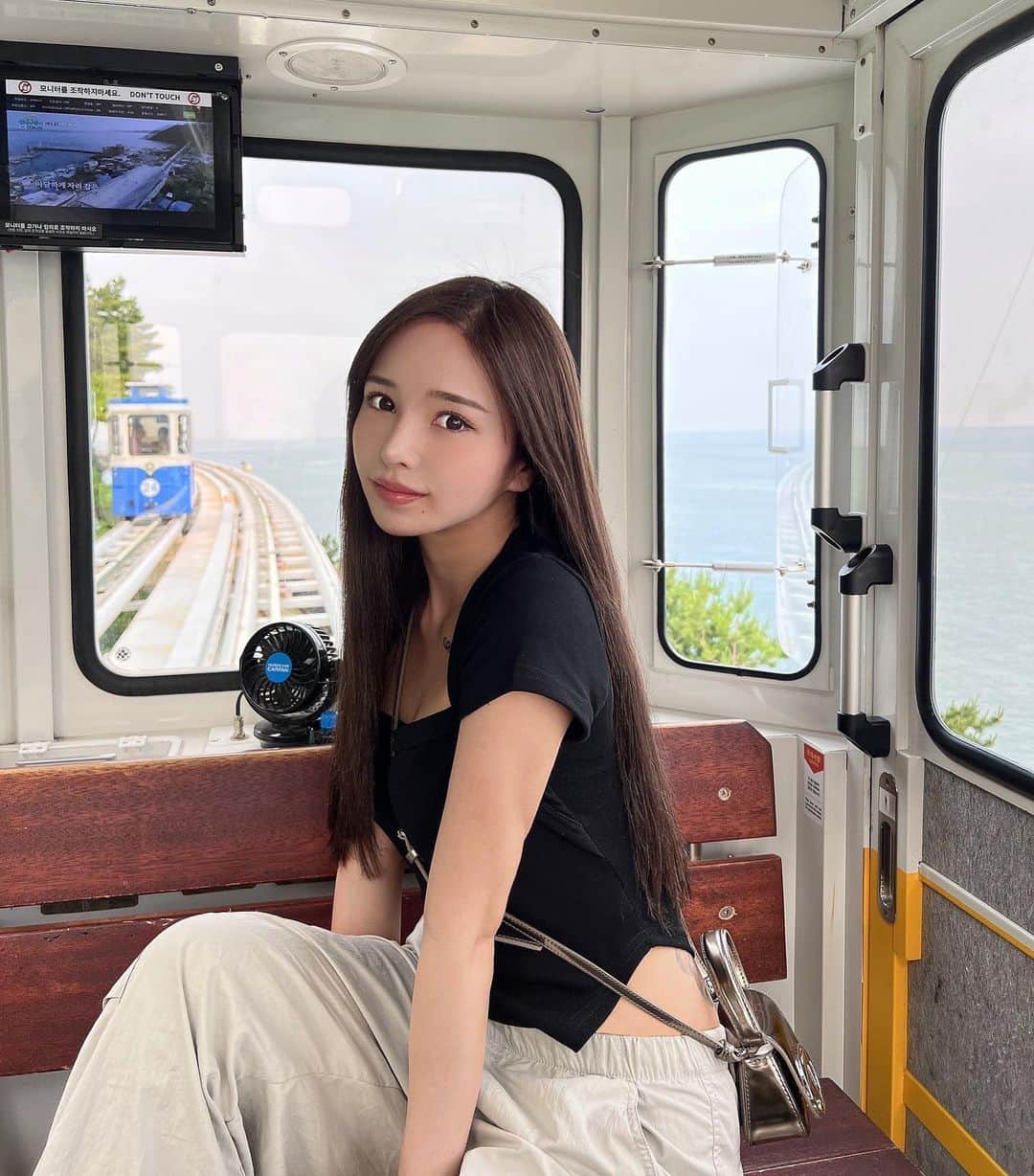 ゆりらっくまさんのインスタグラム写真 - (ゆりらっくまInstagram)「やっと乗れた🚃💛#busan」6月16日 22時47分 - t.yurikuma