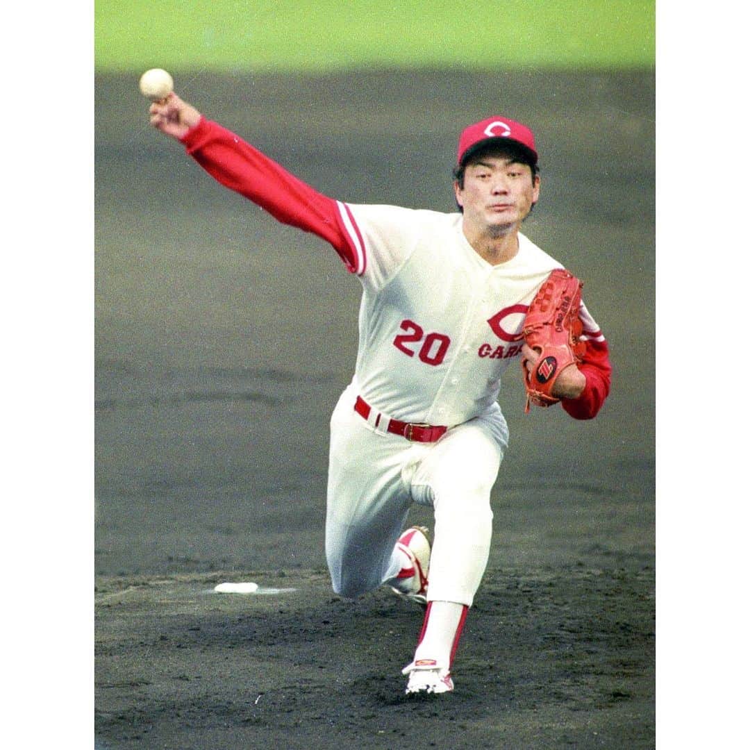 ハリー杉山のインスタグラム：「北別府さんが大好きでした。  北別府さんの鍼の穴を通すようなコントロールに惚れたのが1991年。優勝した年でした。母は川口さん。僕は北別府さん。インタビューから伝わる優しい人柄と違って強気にcm単位で打者を翻弄する姿が本当格好良くて、テレビにかじりつくように 応援してました。  僕がカープファンになったのも、 北別府さんの投球に惚れたからです。  そしてちょうど2年前。 ふしぎ発見！で広島城を取材した時に 北別府さんのお話をさせて頂いたら まさかのまさか、本人にその言葉が 届きました。  北別府さんがブログで  "痛みも吹き飛んでしまうほど 励まされました" と書いてくださって  嬉しくて嬉しくて.....  北別府さん  ゆっくりお休みになってください  北別府さんの生きざまは永遠と僕たちの心に刻まれて、この先もずっと輝きます。  ありがとうございます。 本当にありがとうございます。。」