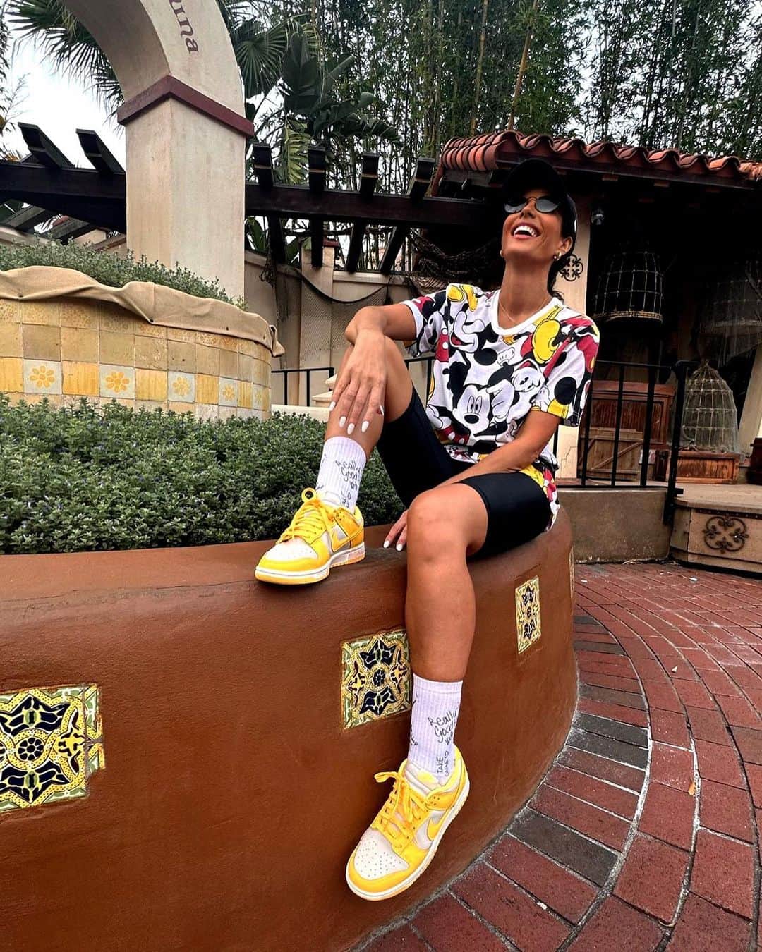Gaby Espinoさんのインスタグラム写真 - (Gaby EspinoInstagram)「Amar-y-ya 🐣✨🌼💫 @gabyespino rocking her #SUELA kicks!🫶🏻  Remember we are open today until 8pm, so pass by our store & get fresh sneaks for the weekend!😏 #SUELAmiami」6月16日 23時52分 - gabyespino