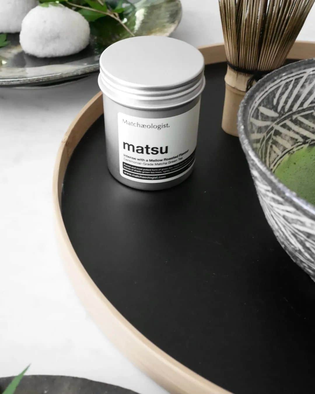 Matchæologist®さんのインスタグラム写真 - (Matchæologist®Instagram)「🍵 A cup of #Matcha and #Mochi - Is there a better combination for a relaxing afternoon?! 🙏 Special thanks to @ayumi.kawai_arno | @matchaeologist_jp for sharing with us this lovely #MatchaRitual featuring our 🌿 Matsu™ Ceremonial Matcha! . 🌿 Our Matsu™ Matcha grade is one of the most popular matcha grades in our range. It’s artisan-roasted to produce a rich, creamy body and a smooth mouthfeel not unlike a perfectly brewed espresso. ☕️ . If you’re looking for a matcha grade ideal for preparing matcha tea in a traditional way (brewed in 70ºC filtered water 🌡) — our Matsu™ Ceremonial grade is highly recommended!  . Treat yourself to a unique #Matcha experience today! 👉 Head to Matchaeologist.com to find out more. . Matchæologist® #Matchaeologist Matchaeologist.com」6月17日 0時00分 - matchaeologist