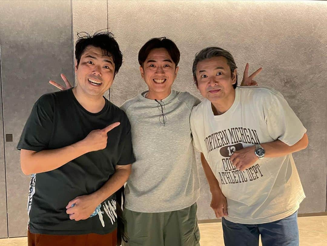 満田伸明さんのインスタグラム写真 - (満田伸明Instagram)「今夜は舞台『パラサイト】 シゲと五味ちゃんが出演する舞台をええ席で観劇さしてもろて なんや色んな方向からの感想がありまくりなもんですわ  もうチケット取れないかも⁇  無事に千秋楽を🙏🏻  #舞台パラサイト #山口森広 #五味良介 #満田のくせに」6月17日 0時01分 - mitsusya