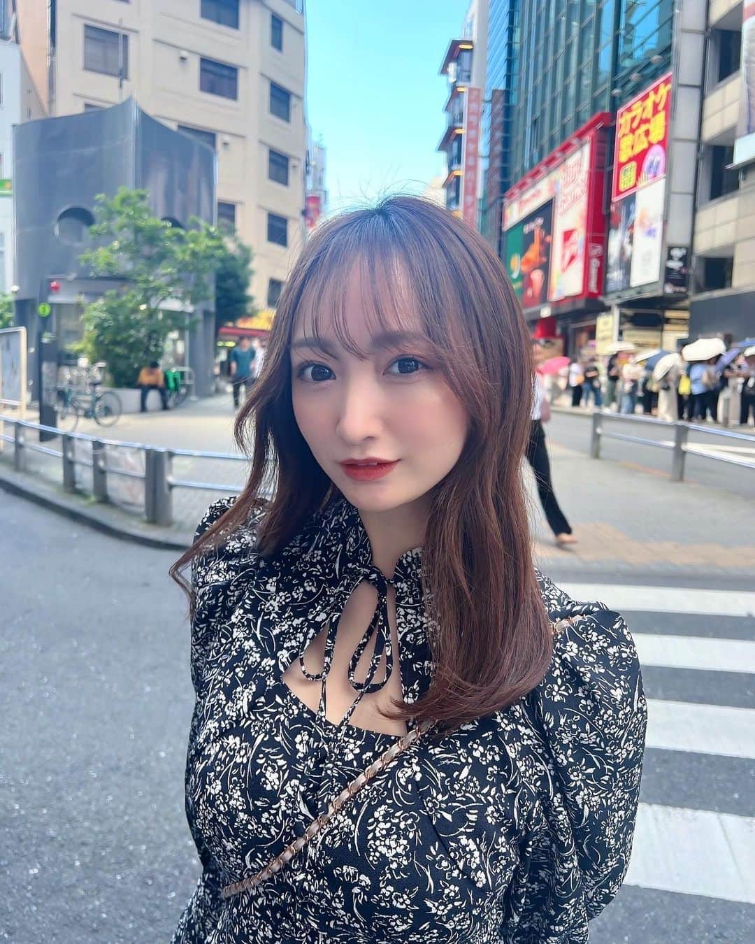 愛森ちえのインスタグラム：「* * 先日 湘南美容クリニック(横浜東口院)の 大谷先生にハイフしていただきました☺️ * 念願のハイフめちゃよかった！ もう2ヶ月くらい経ったんだけど どんどん効果があらわれて嬉しい☺️♡ * カウンセリングもとっても丁寧で 初めてだったけど一切不安なかったです☺️ * * その他ヒアルロン酸や糸リフト、クマ取り等 外科手術も得意な先生なので 美容クリニック探している方、ぜひ カウンセリング行ってみてください！ おすすめ☺️♡ * * * * #湘南美容クリニック #湘南美容クリニック横浜東口院 #湘南美容外科 #美容クリニック#ハイフ」