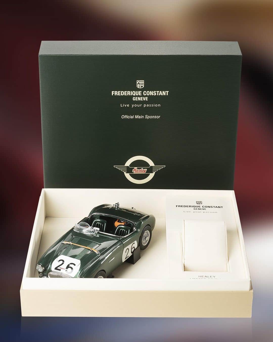 フレデリックコンスタントさんのインスタグラム写真 - (フレデリックコンスタントInstagram)「Do you like classic cars? Vintage Rally watches are authenticated by the original “Healey” logo marked on the dial. Each piece comes in a collector’s gift set, completed with a miniature replica of the NOJ393.  #LiveYourPassion #VintageRallyCollection #Limitededition #MenWatch #VintageCar」6月17日 0時33分 - frederiqueconstant