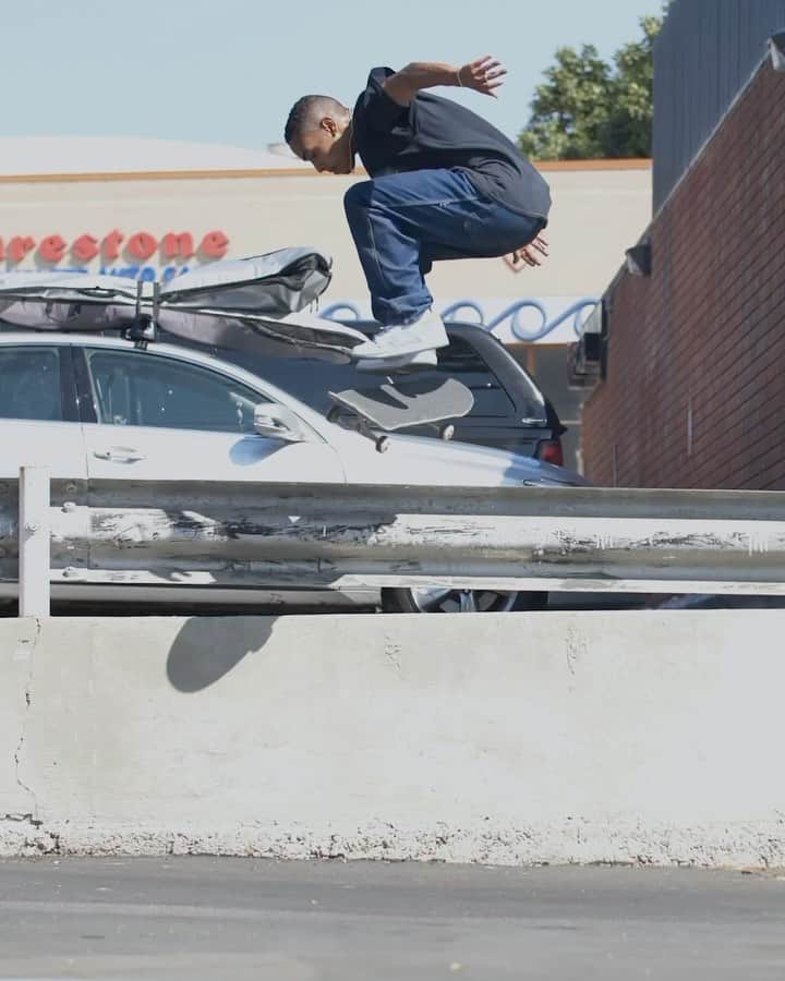 スラッシャーのインスタグラム：「🗣️ YOYO aka @yosefratleff for @aprilskateboards ✔️ New part playing on the Thrasher site 📡」